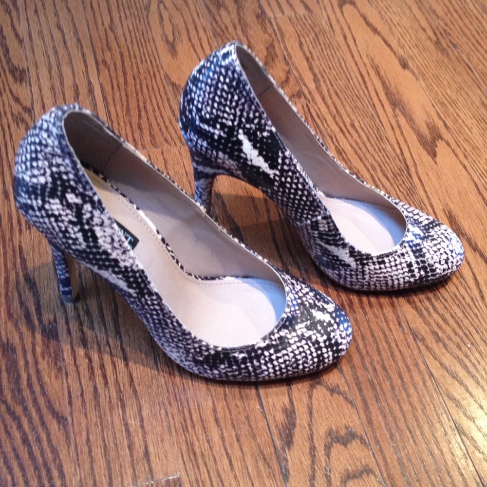 Shoemint Snakeskin Rosemary Heels Pumps - Picture 2 of 6
